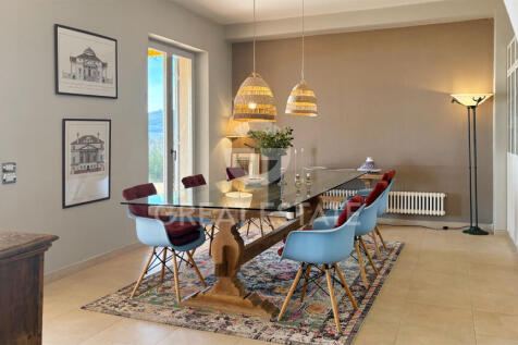 Interno