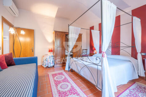 Interno