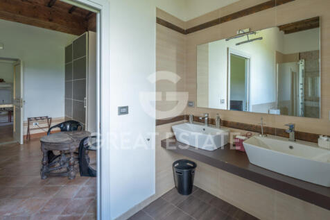 Interno