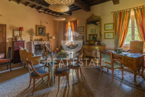 Interno