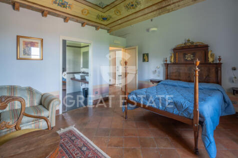 Interno