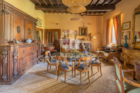 Interno