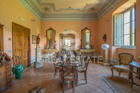 Interno