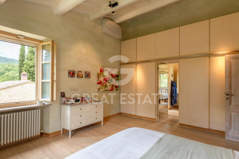 Interno