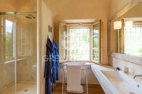 Interno