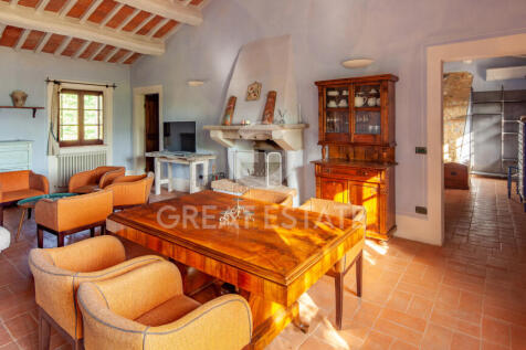 Interno