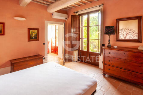 Interno