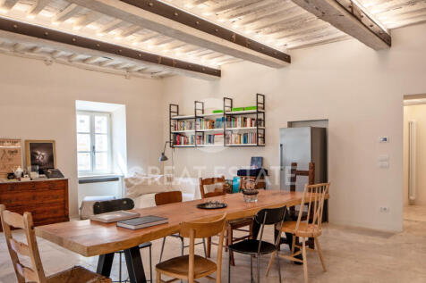 Interno