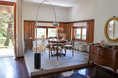 Interno