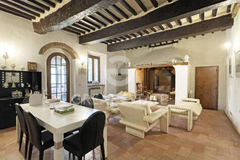 Interno