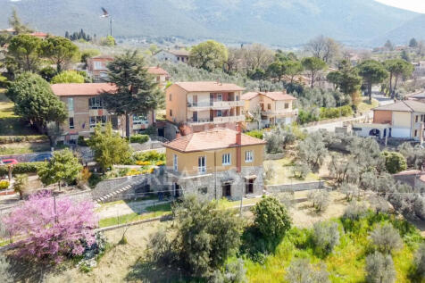 Esterno