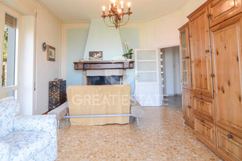 Interno