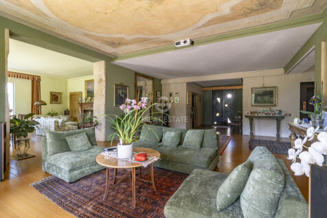 Interno