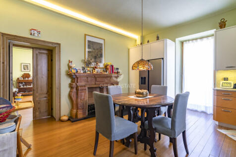 Interno