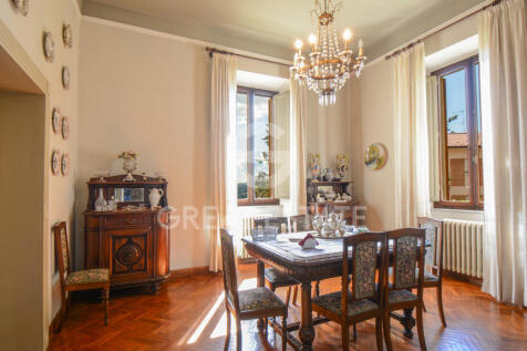 Interno