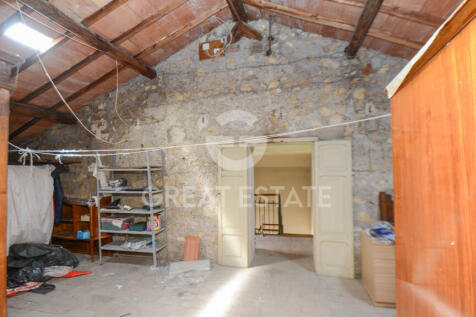 Interno