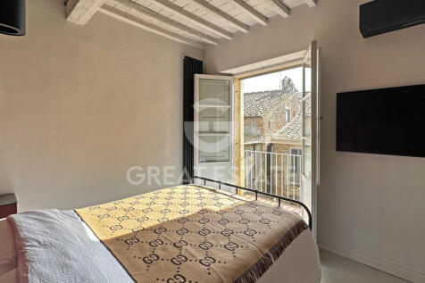Interno