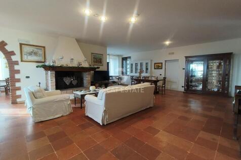 Interno
