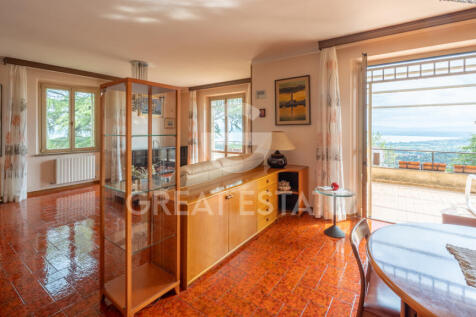 Interno
