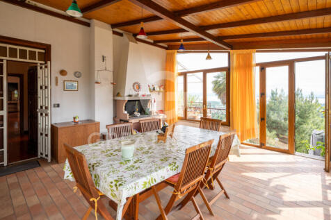 Interno