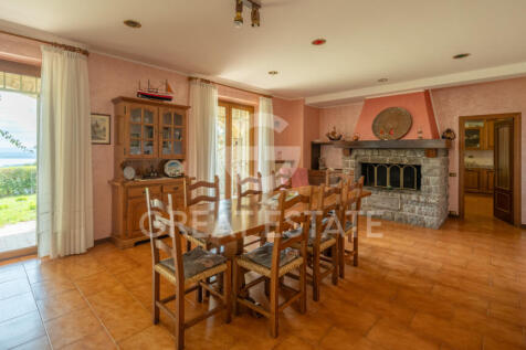 Interno