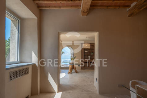 Interno