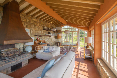 Interno