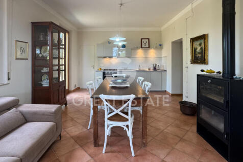 Interno