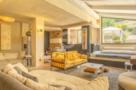 Interno