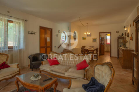 Interno