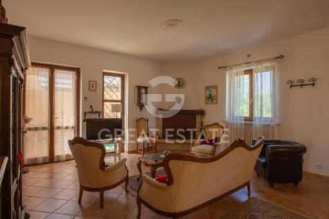 Interno