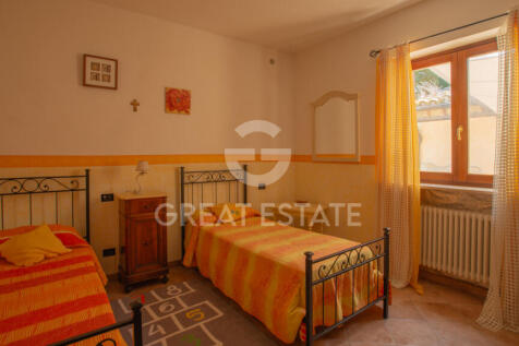 Interno