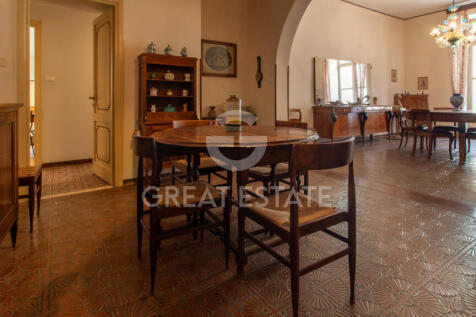 Interno