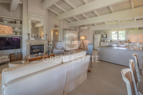 Interno