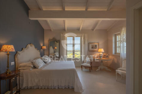 Interno