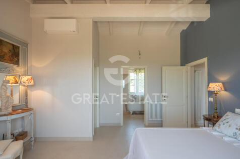 Interno