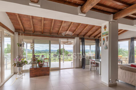 Interno