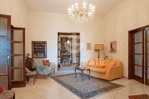 Interno