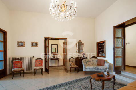 Interno
