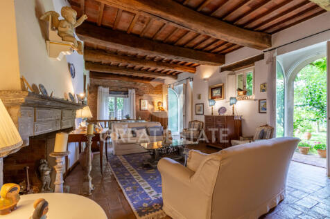 Interno