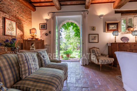 Interno