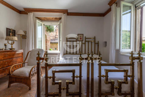 Interno