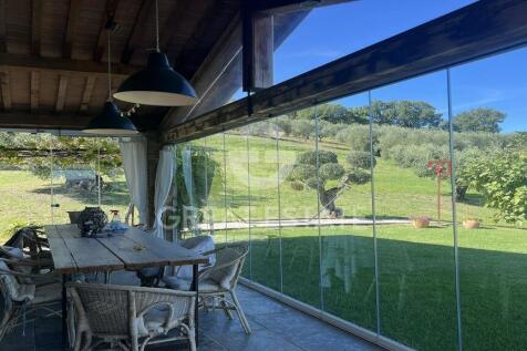 Interno