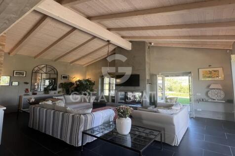 Interno