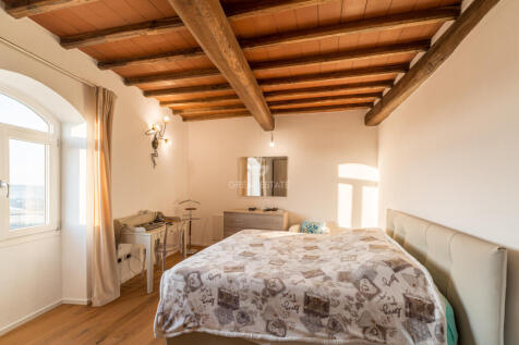 Interno