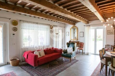 Interno