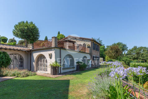 Esterno