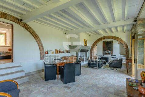 Interno