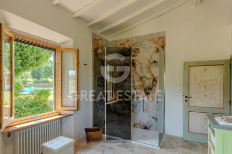 Interno