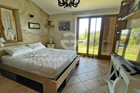 Interno